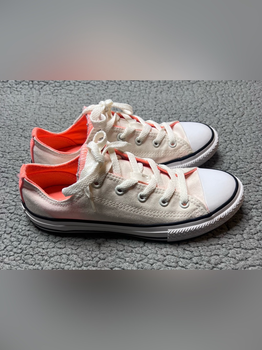 Converse Chuck Taylor All Star Shoes Women’s Size 3 White And Pink 659998F